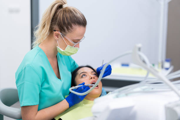 Best Dentist Open Late Near Me  in Buttonwillow, CA